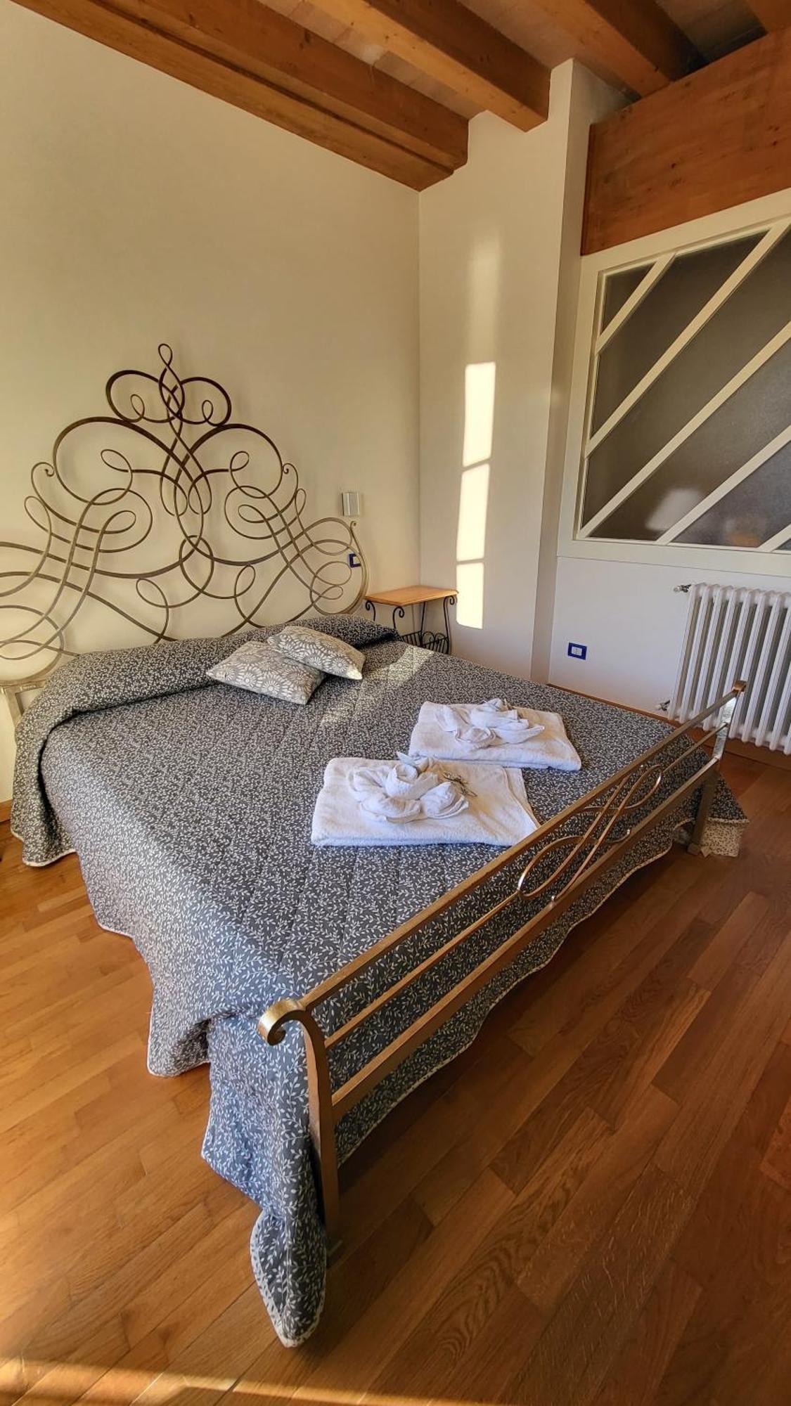 Bed and Breakfast Balconi San Giorgio Varenna Pokoj fotografie